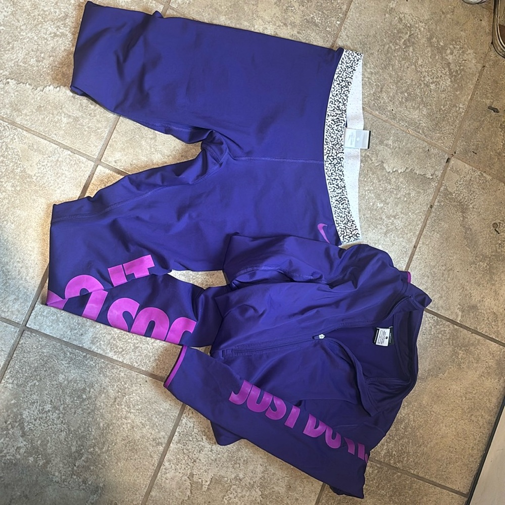 Nike Pro Dri Fit running set leggings and pullover